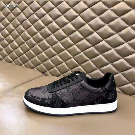 Picture of Louis Vuitton Shoes _SKULVsz38-45jyh094715109